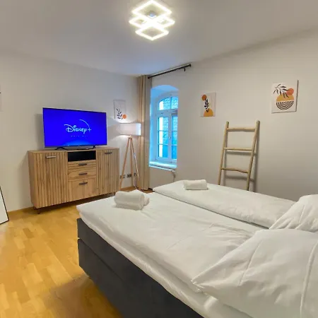 Luxomes - Tropical & Streetart Style - Old Town - Appartement