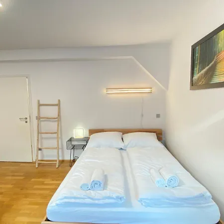 Apartment Luxomes: Tropical Style - Old Town -