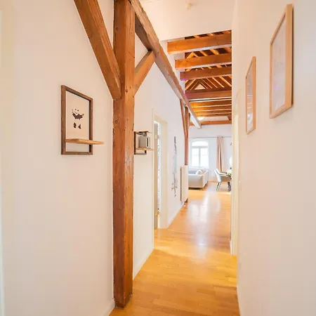 Luxomes - Tropical & Streetart Style - Old Town - Appartement