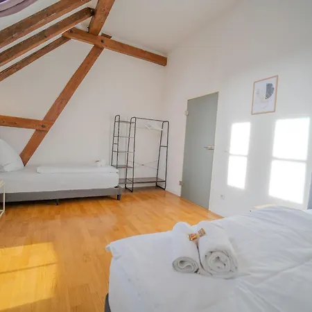 Appartement Luxomes - Tropical & Streetart Style - Old Town -