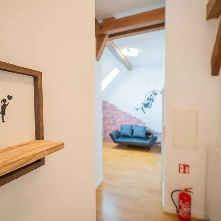 Luxomes - Tropical & Streetart Style - Old Town - Appartement